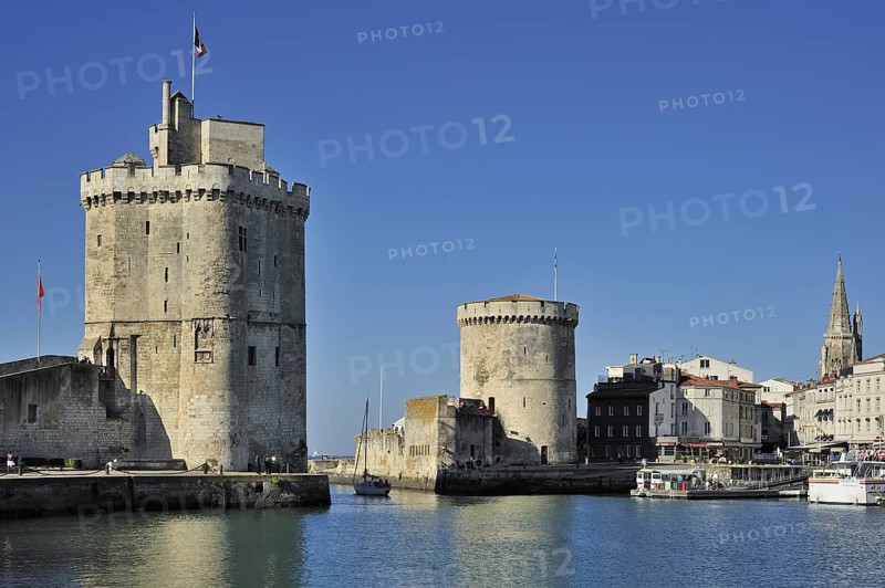 The medieval towers tour de la Chaine and tour Saint-Nicolas in the old harbour