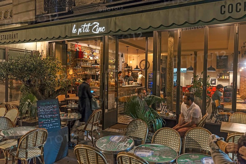 Cafe Le P'tit Zinc open in the evening