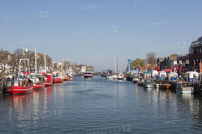 Traditional fishing boats in the canal der Alte Strom