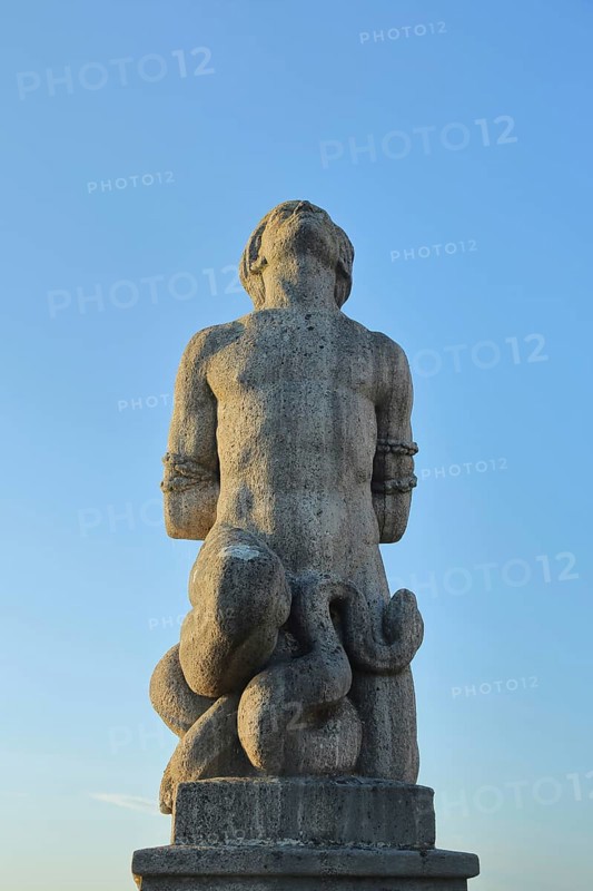 War memorial by Richard Rother