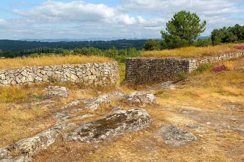 Entrance walls San Cibrao de Las hill fort Castro Culture archeological site
