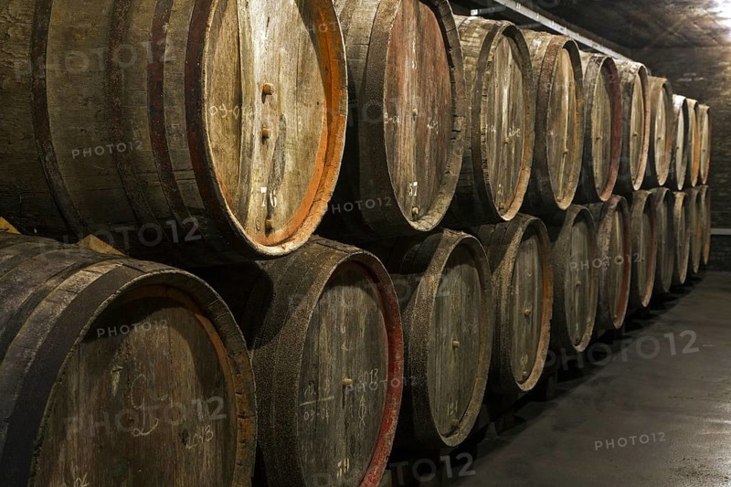 Wooden beer barrels at Oud Beersel