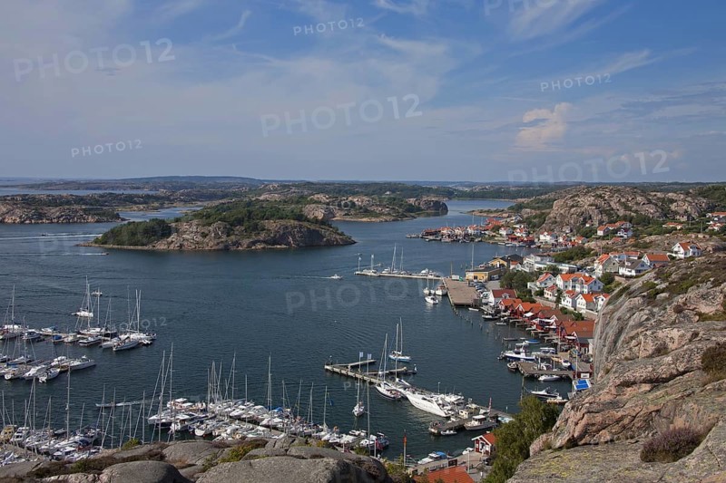 View over the harbour of the fishing village Fjaellbacka