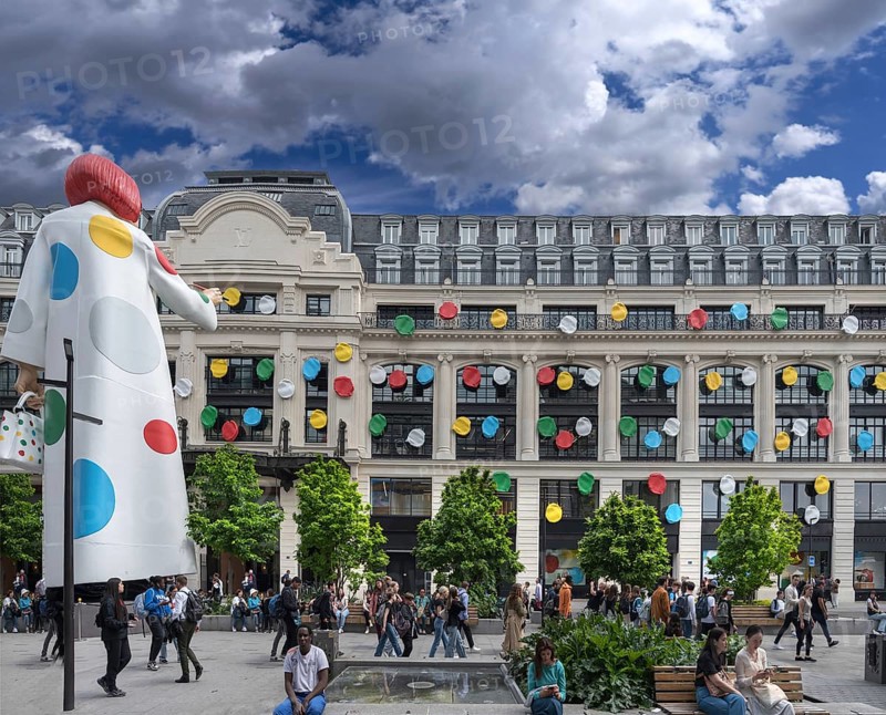 Gigantic advertising figure by Japanese artist Yayoi Kusama