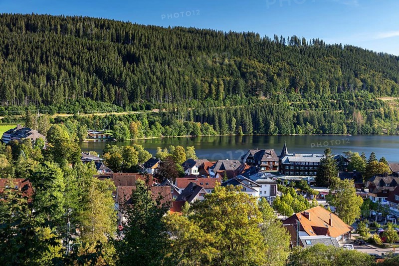 The village of Titisee with lake
