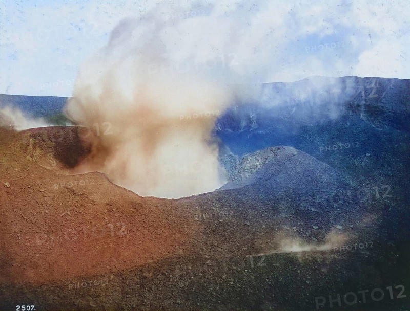 The crater of the volcano Vesuvius in April 1888