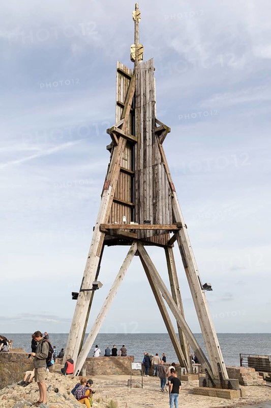 Tourists at the Kugelbake