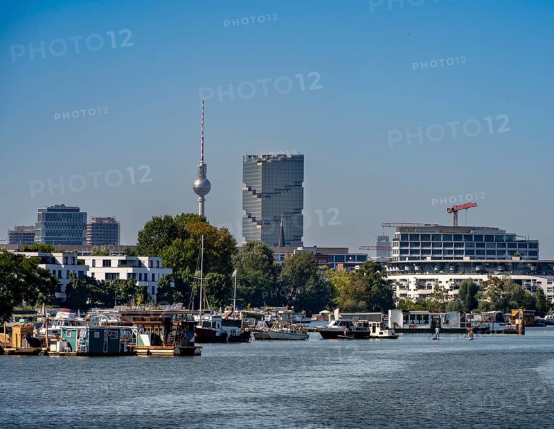 Panoramic view from the Spree towards Treptow and Berlin City East