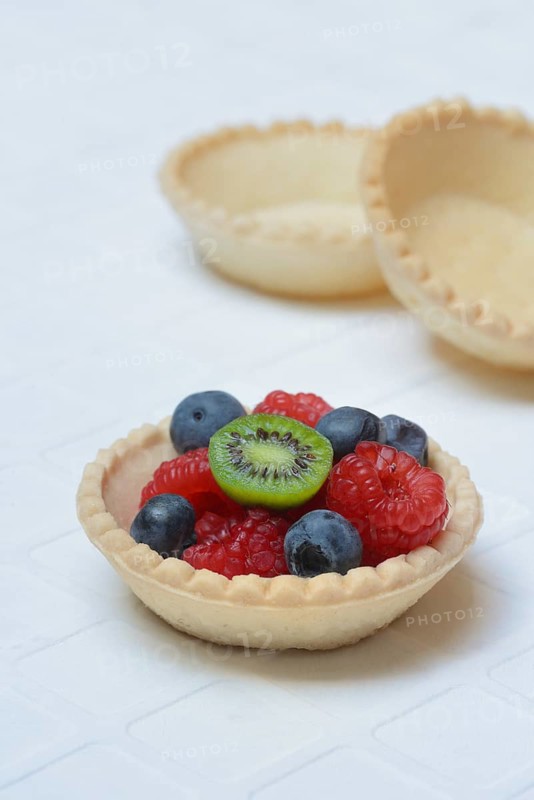 Fruit in tartlet base