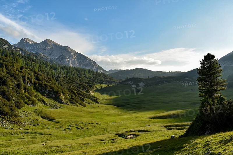 The high plateau of the horse-rider Alm with the highest peak