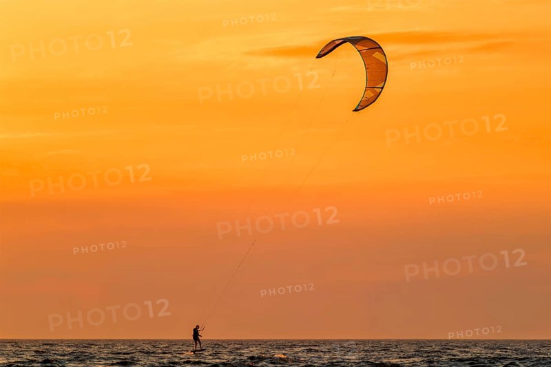 Foiling kiteboarding kitesurfing kiteboarder