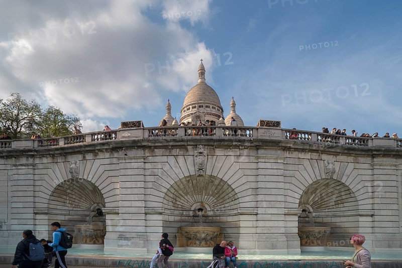Fountain below the Sacre-Coeur de Motmartre Basilica