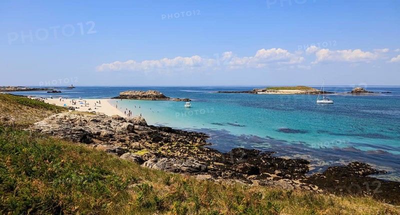 Sandy beach beach with bathers