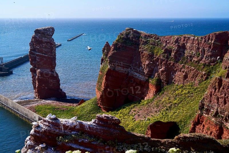 Lange Anna with cliffs on the high seas island of Helgoland