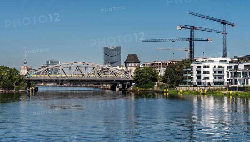 Panoramic view from the Spree towards Treptow and Berlin City East