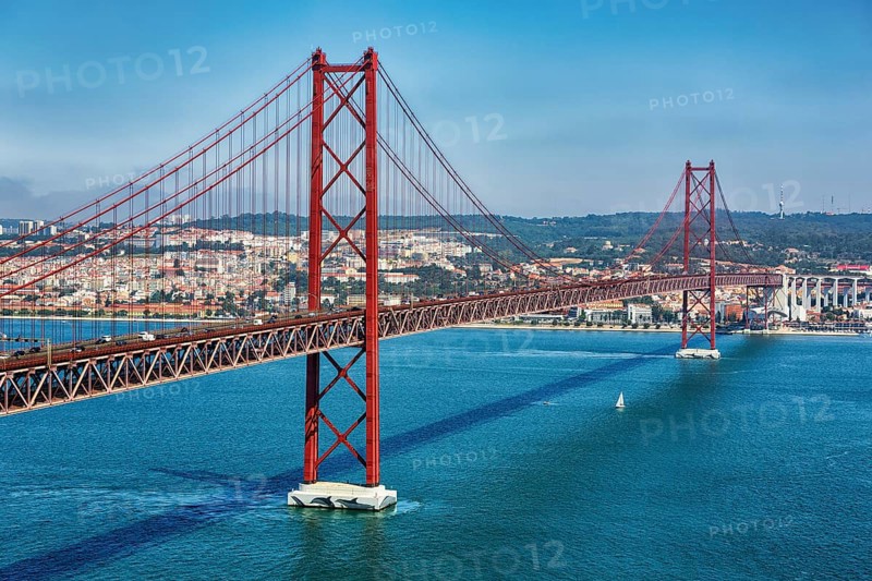 Bridge of 25 April