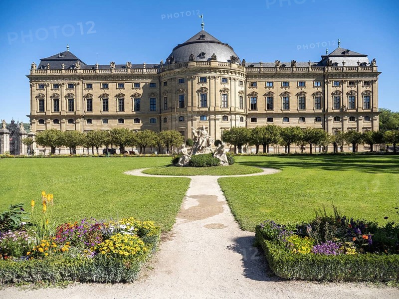 Court Garden
