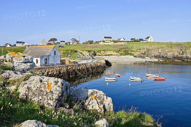 Boats in bay at Lampaul