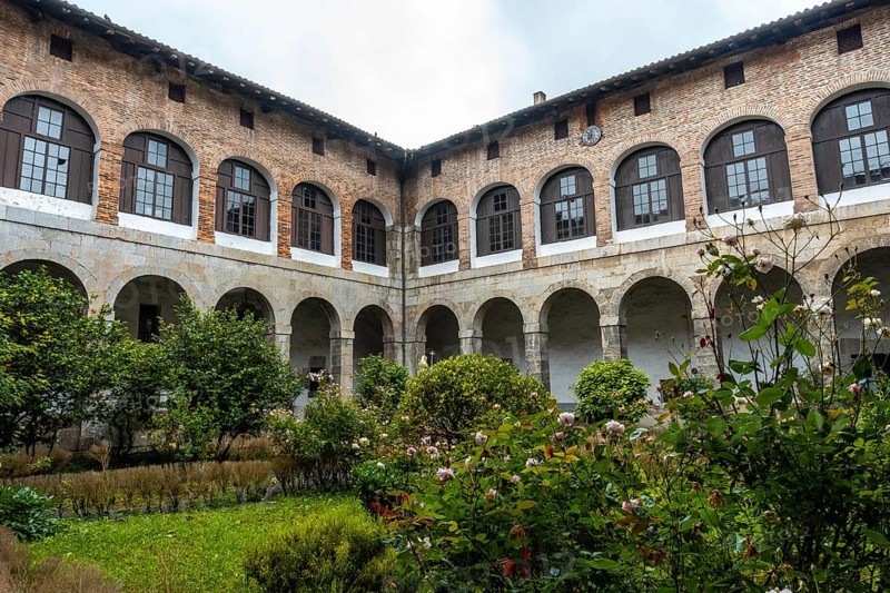 Patio of the old Santa Clara Monastery in the town of Azkoitia next to the Urola river. Founded by Don Pedro de Zuazola
