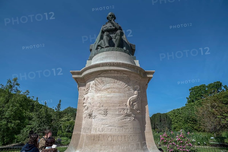 Statue of Jean Baptiste de Lamarck