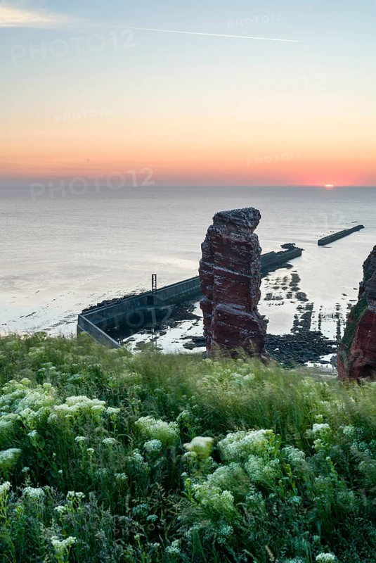 Lange Anna with cliffs on the high seas island of Helgoland