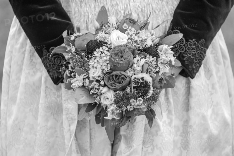 Bridal bouquet with traditional Zillertal traditional costume