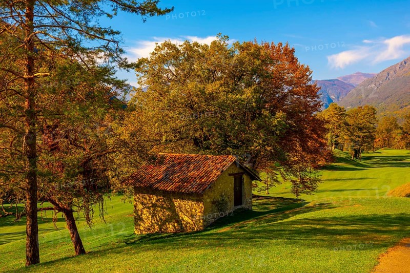 Hut on Golf Course Menaggio with Mountain View in Autumn in Lombardy
