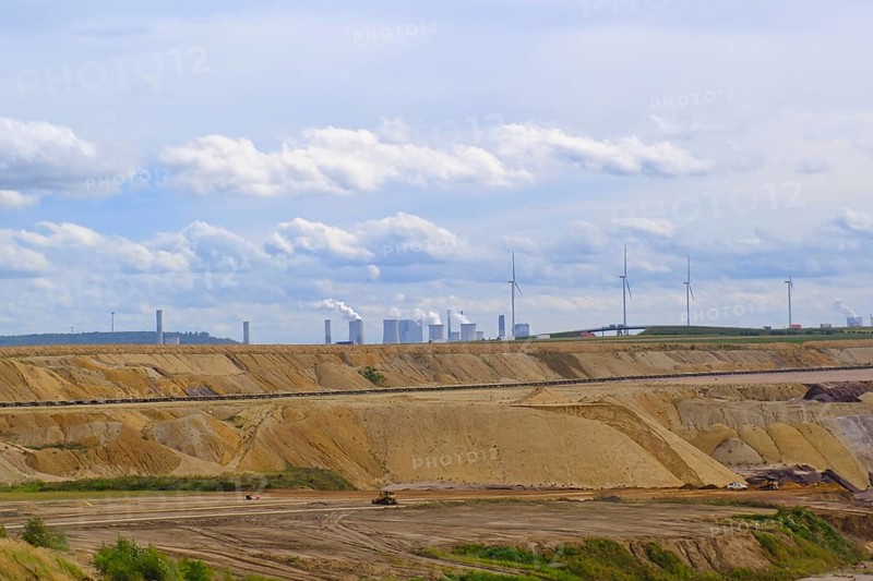 Lignite-fired power plant on the edge of the Garzweiler open-cast lignite mine