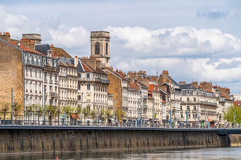 Row of houses on the banks of the river Doubs