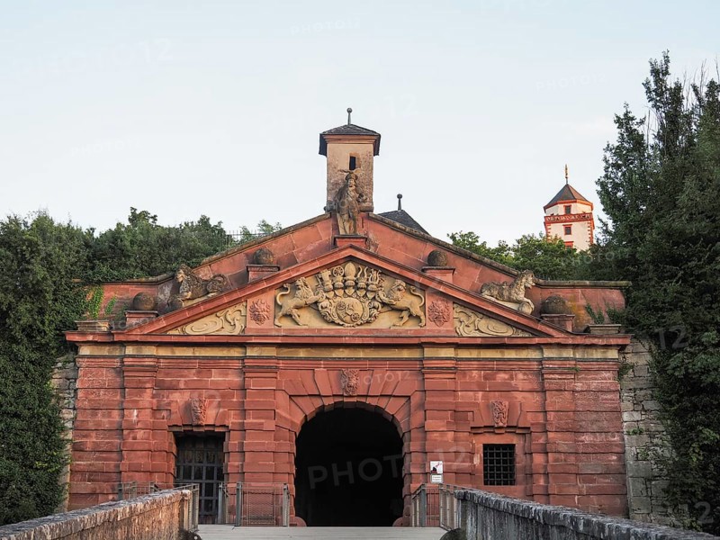 Entrance gate with coat of arms