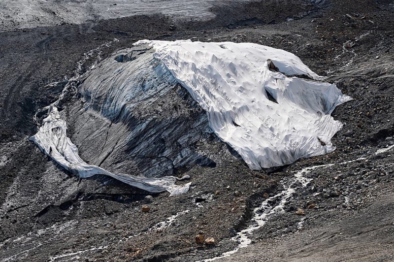 Covered snow of the Weissseeferner
