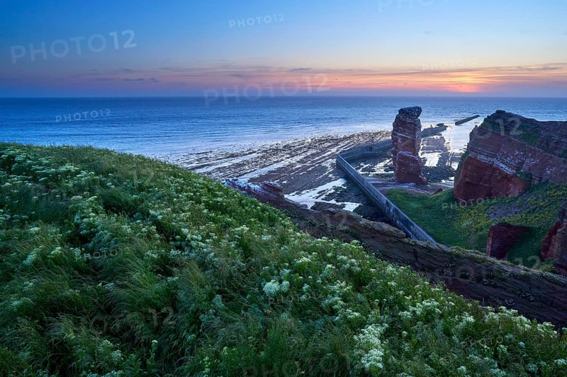 Lange Anna with cliffs on the high seas island of Helgoland