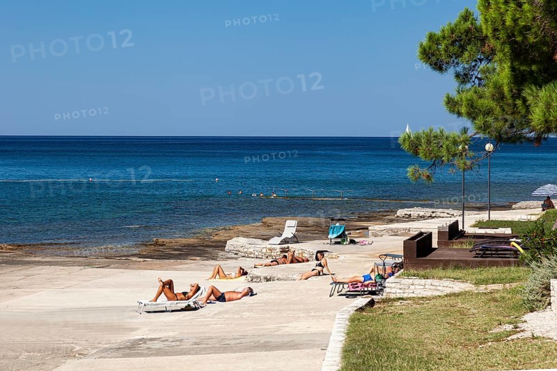 Beach on the stone coast of Beach Kastanija