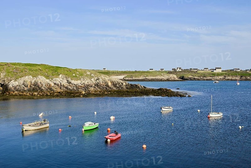 Boats in bay at Lampaul