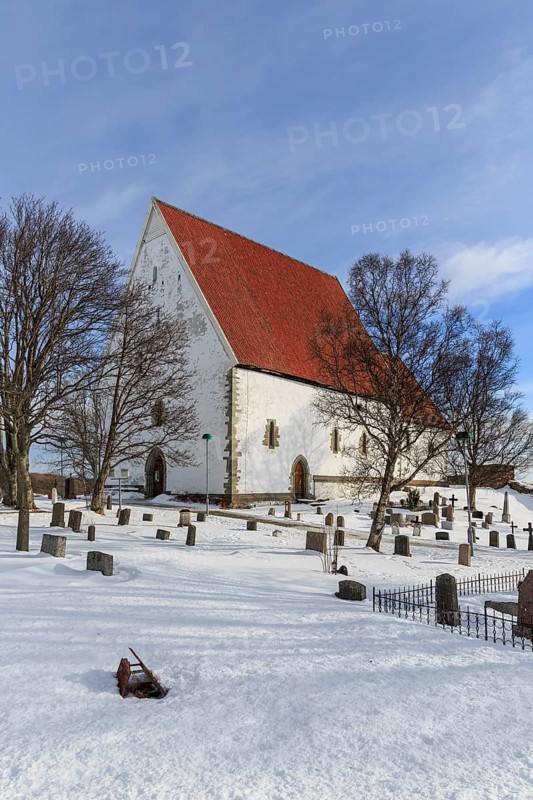 Trondenes Church in winter