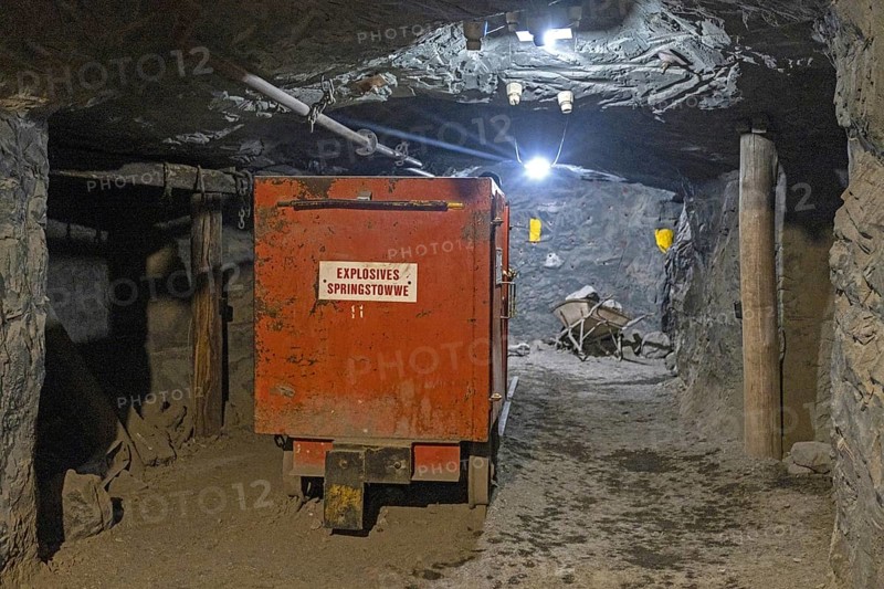 Mine cart