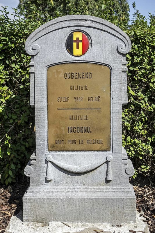 Grave of unknown First World War One soldier at the Belgian Military Cemetery at Keiem