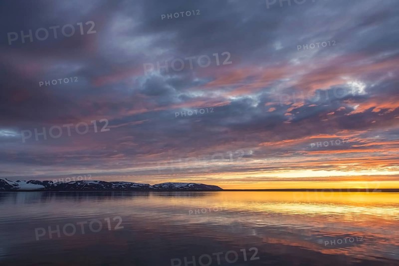 Liefdefjorden at sunset in summer