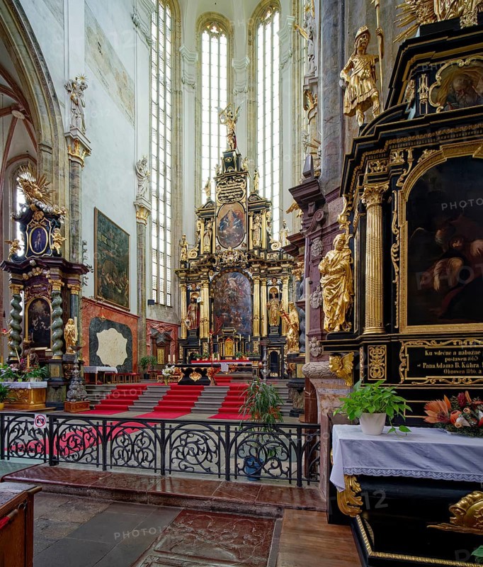 Church of the Virgin Mary in front of the Teyn