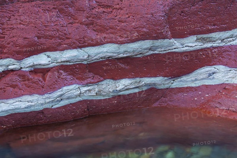 Argillite sedimentary mineral layers in Lost Horse Creek