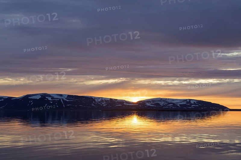 Liefdefjorden at sunset in summer