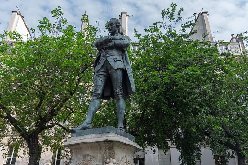 Statue of the Universal Man Pierre-Augustin Caron de Beaumarchais 1732-1799