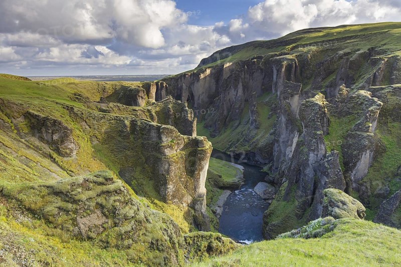 Fjaora river flowing through the Fjaorargljufur