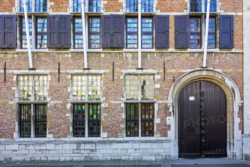Facade and entrance of the Rubenshuis