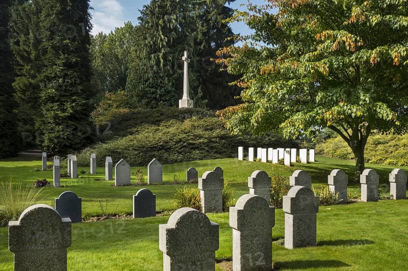 WWI British and German graves at the St Symphorien Commonwealth War Graves Commission cemetery at Saint-Symphorien near Mons