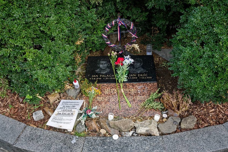 Memorial plaque for Jan Palach and Jan Zajic