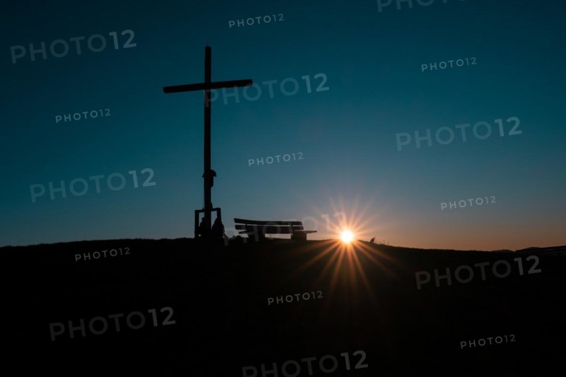 Summit cross