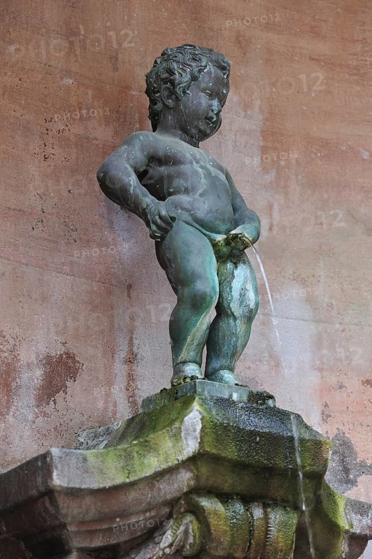 Statue
