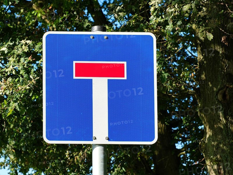 Sign with symbol dead end