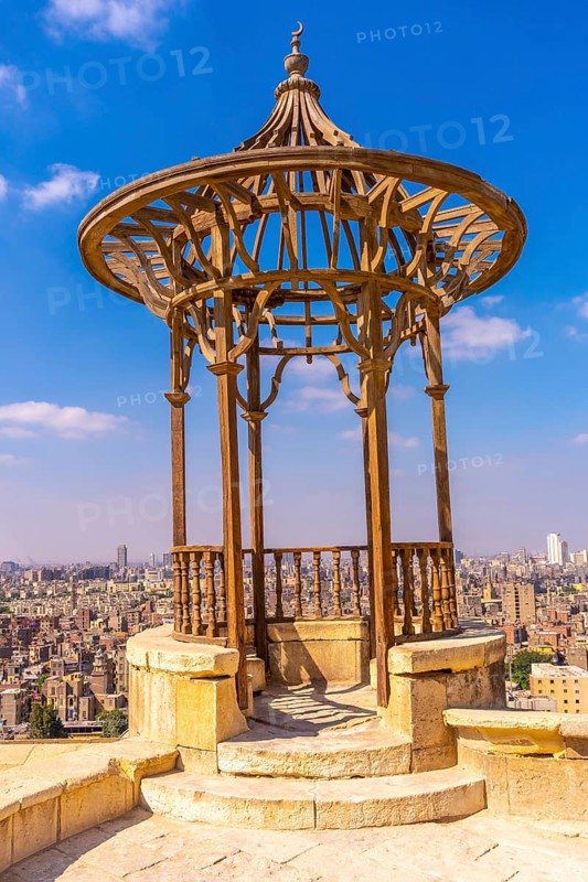 Viewpoint of the Alabaster Mosque to see the city of Cairo